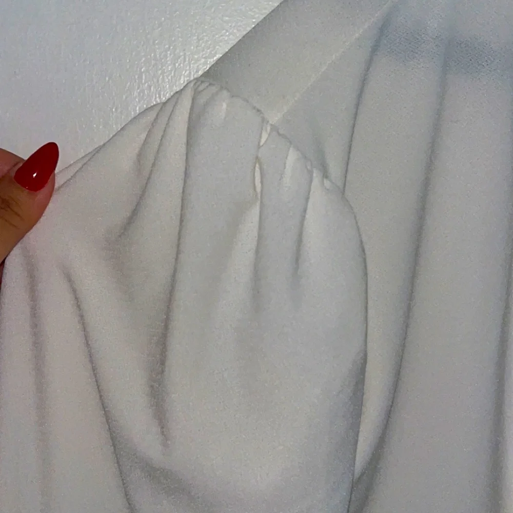 Halogen - Picture 4 of 6